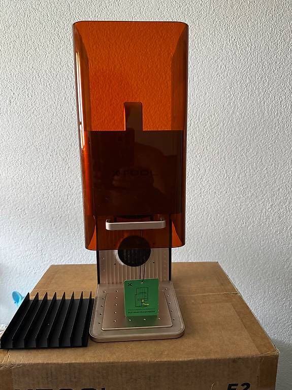 XTool Tutte le macchine: Laser, Gravierer XTool F2 – Usato da Wil SG venduto da robsy11