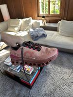 Neu(wertige) ON Running Shoes / Cloudmonster (39)