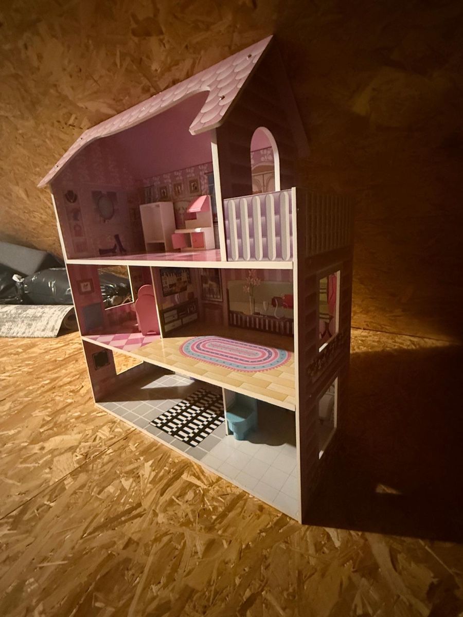Case e mobili per bambole: Puppenhaus – Usato da Hofstetten SO venduto da elm_5pxl 4