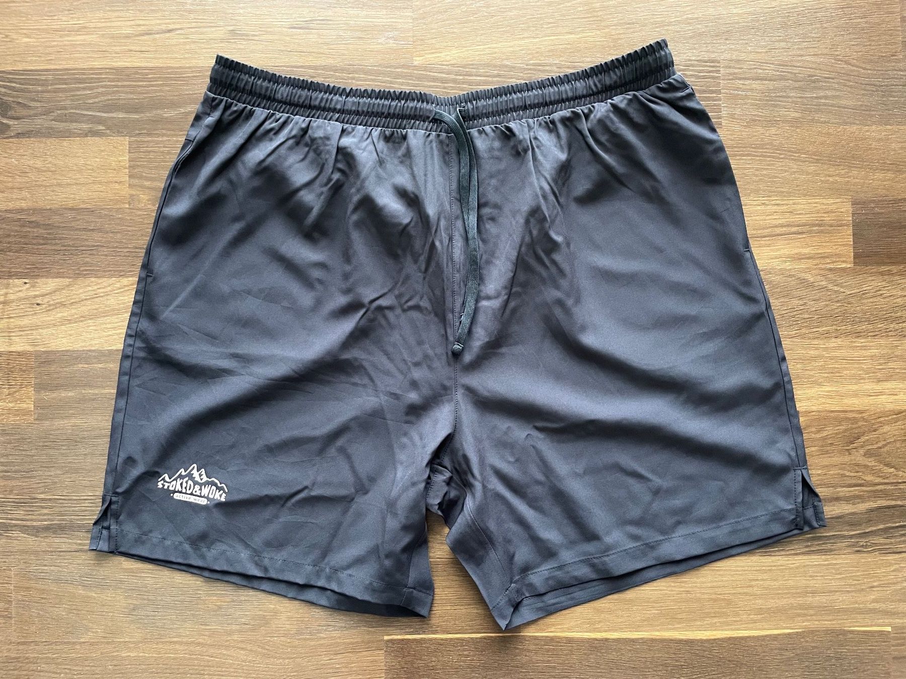 Nike Pantaloni: Running/ Activ Short - Stoke & Woke – Usato da Olten venduto da B3ren