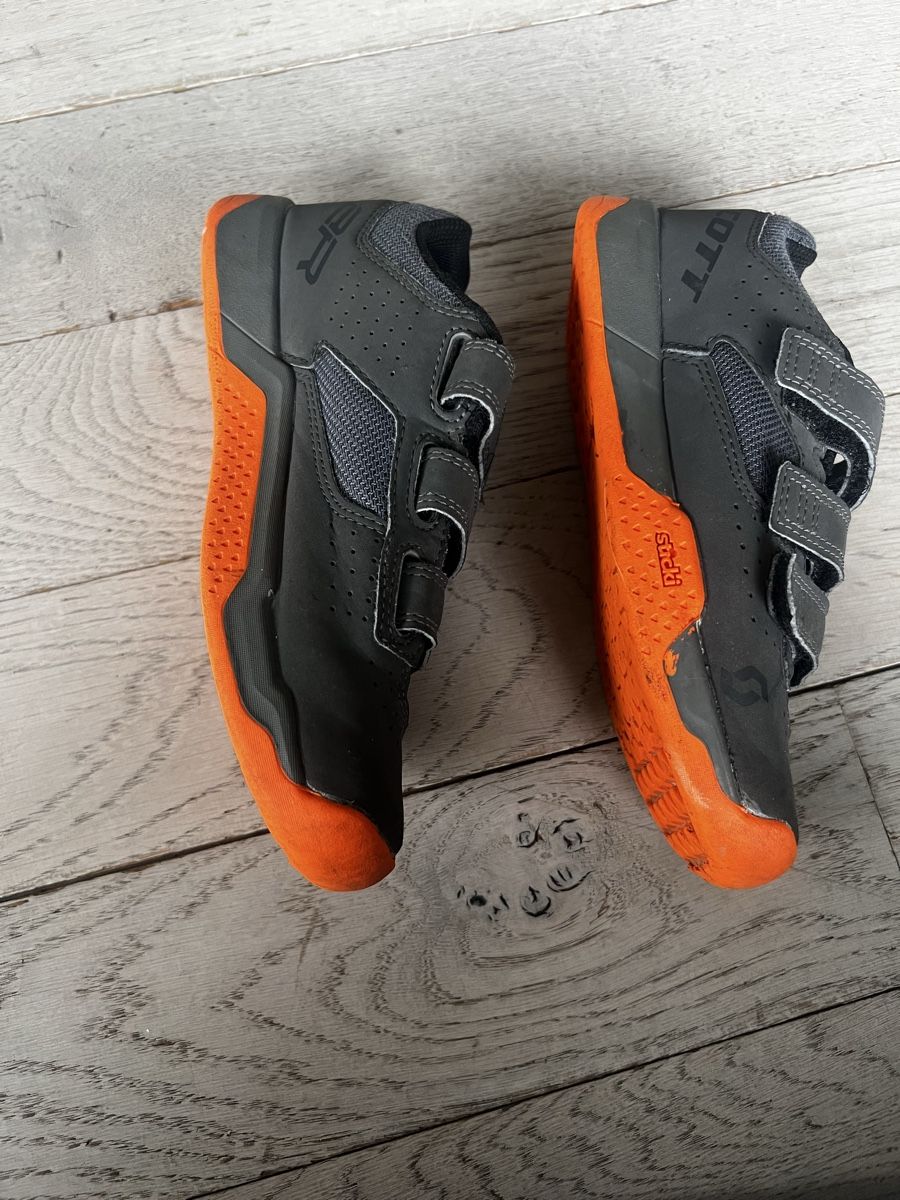 Scott Scarpe per ragazzi: Scott Fahrradschuhe Größe 34 – Usato da Horgen venduto da Epinas 2