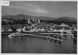 Flugaufnahme Rapperswil mit Schiff im