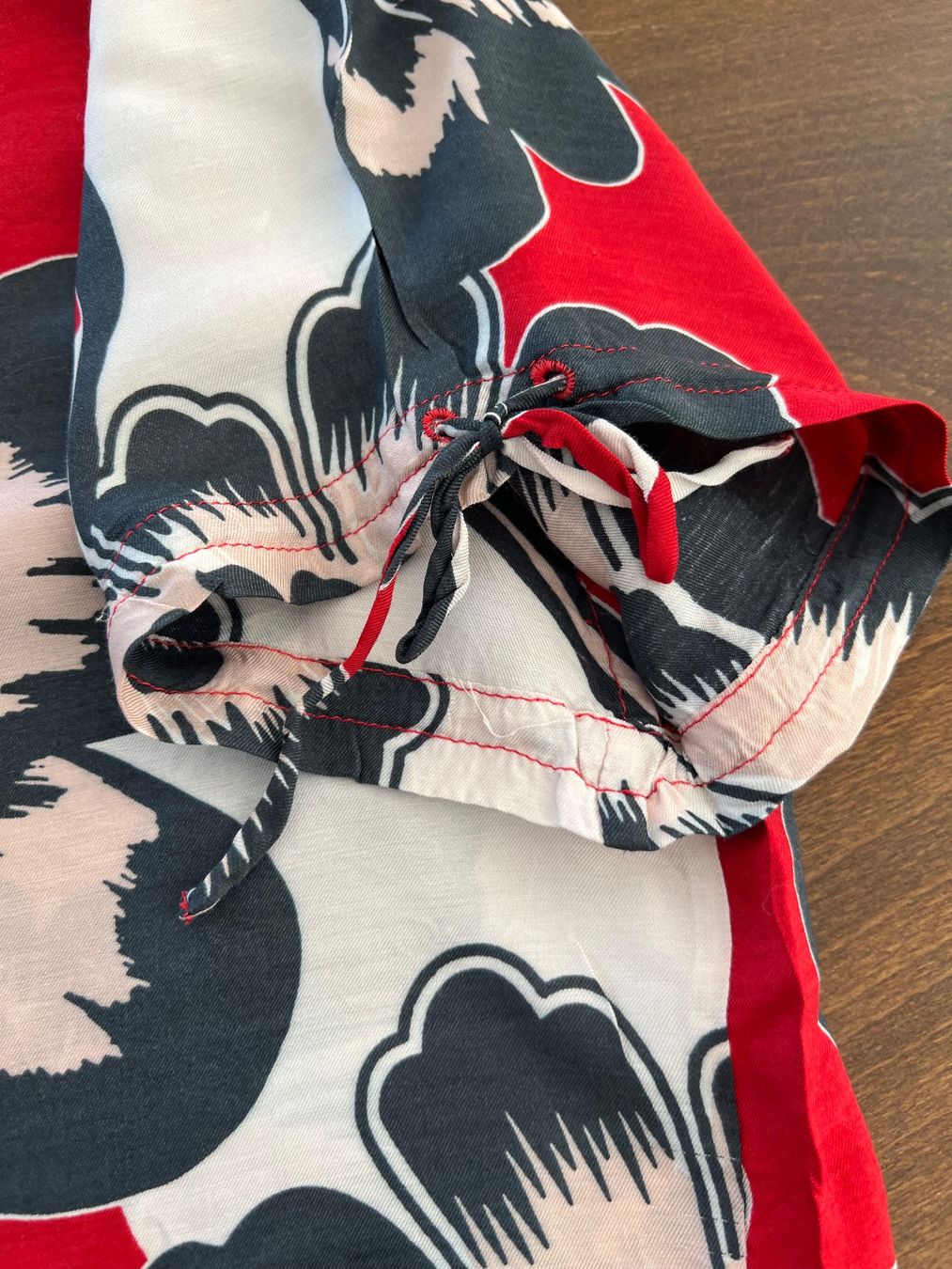 Camicette: Sommerliches Bluse mit Blumenmuster, Gr. 38/40 – Usato da Ebmatingen venduto da Mistelu 1