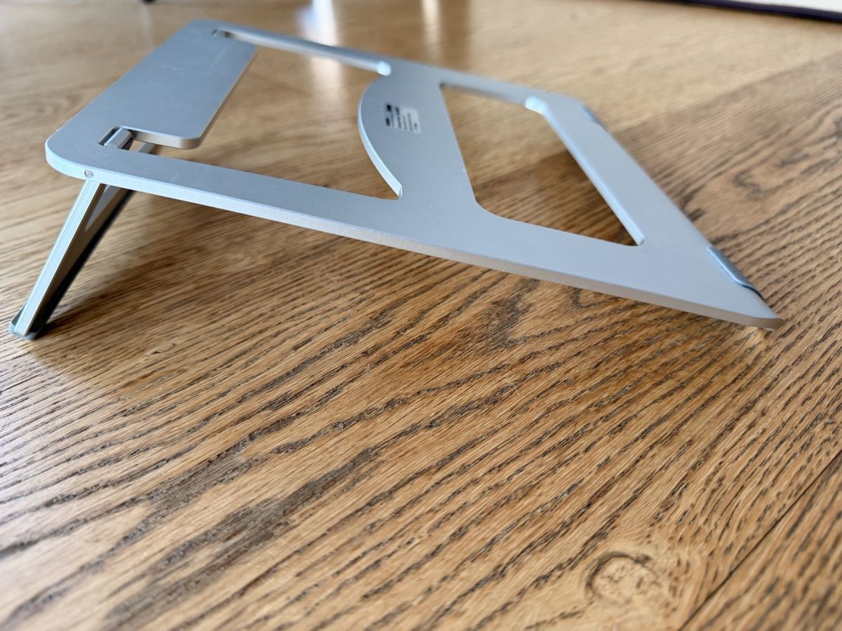 Hama Racks & Ständer: HAMA Notebook Stand Alluminium  (2024) – Gebraucht aus Hünenberg von Paddels 2