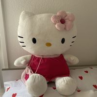 Hello Kitty XXL Plushtier Sanrio 2010