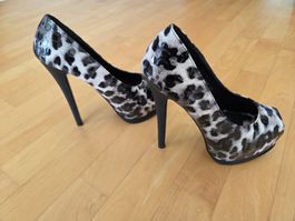 Highheels, Grösse 35, neu