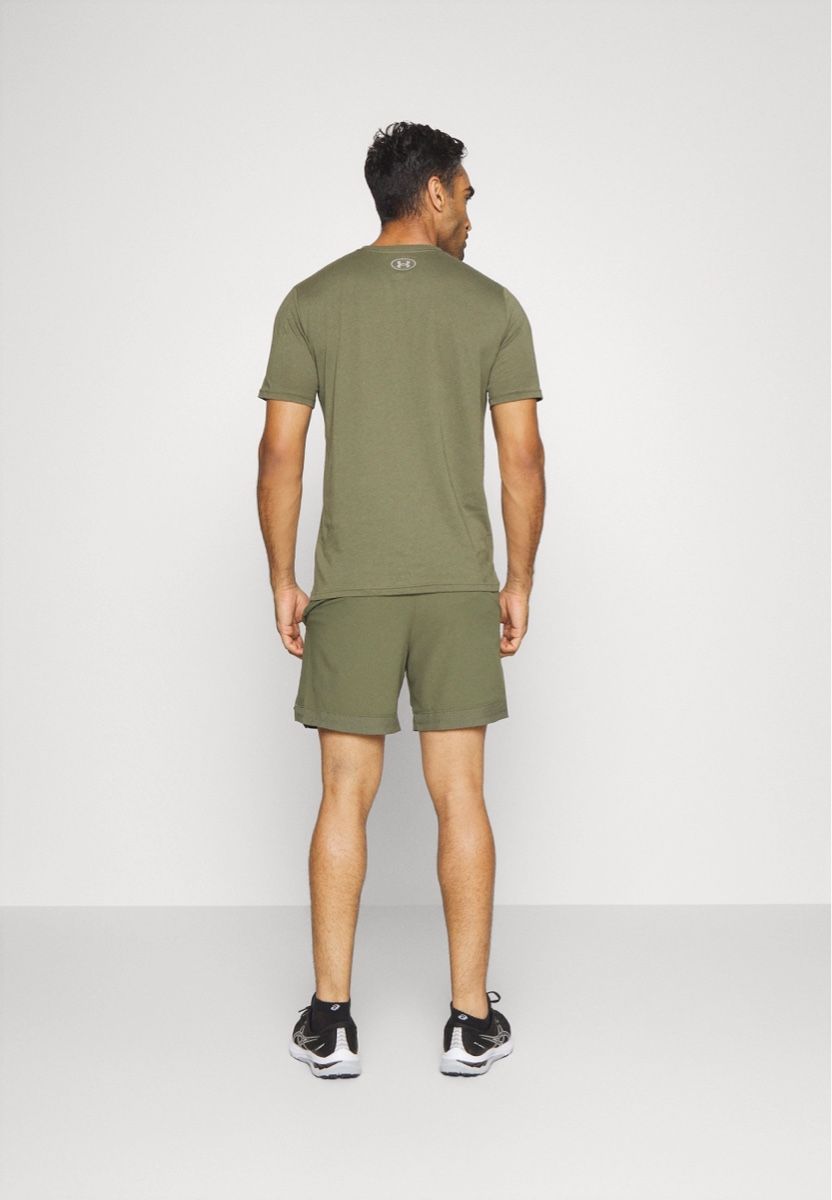 Under Armour Pantaloni: Under Armour - kurze Sporthose – Nuovo e nell'imballaggio originale da Zürich venduto da luxuryoutlet1 3
