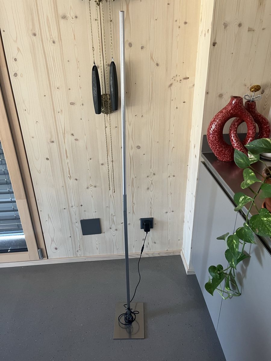 Lampade: Stehleuchte modern guter Zustand – Usato da Bolligen venduto da Ronron_23 1
