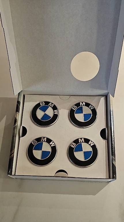 Tutti pezzi di ricambio auto: Satz BMW Nabenabdeckung  – Usato da Schaffhausen venduto da jet_2mpy