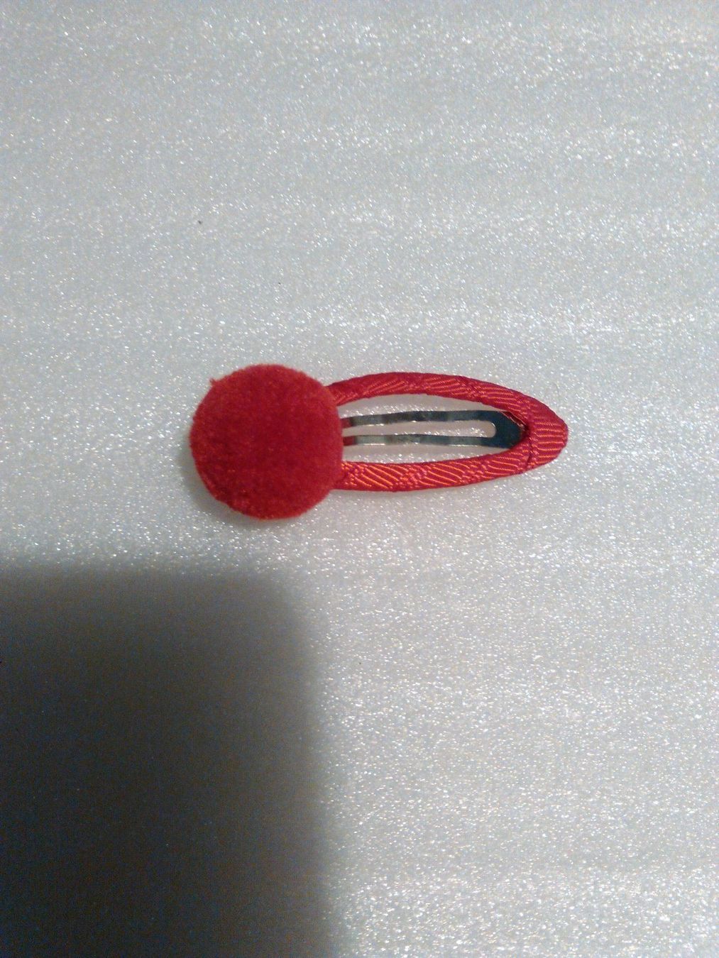 Accessori per capelli: HAARKLIPS;MIT EINE KÜGEL UND STOFF;rot – Nuovo (secondo la descrizione) da Basel venduto da bijoutrie_4 4