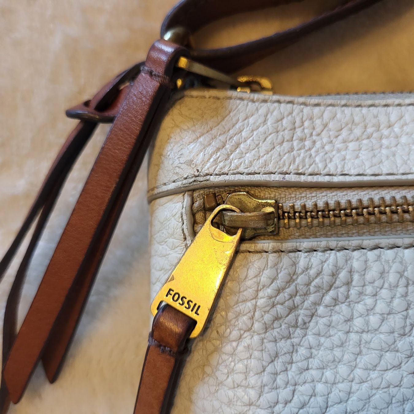 Fossil Taschen für Damen: FOSSIL Crossbody Tasche - Top Zustand – Gebraucht aus Tägertschi von TheChange 4