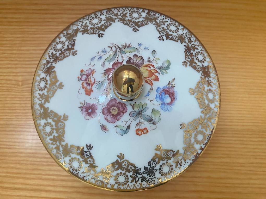 Zuckerdosen: wunderschöne Bonbonniere, handgemalt – Neu (gemäss Beschreibung) aus St. Gallen von Blin