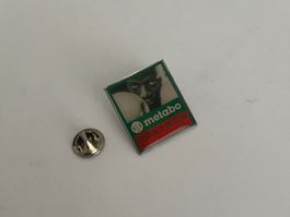 Pin Metabo Boxthon Motiv eckig silberfarben