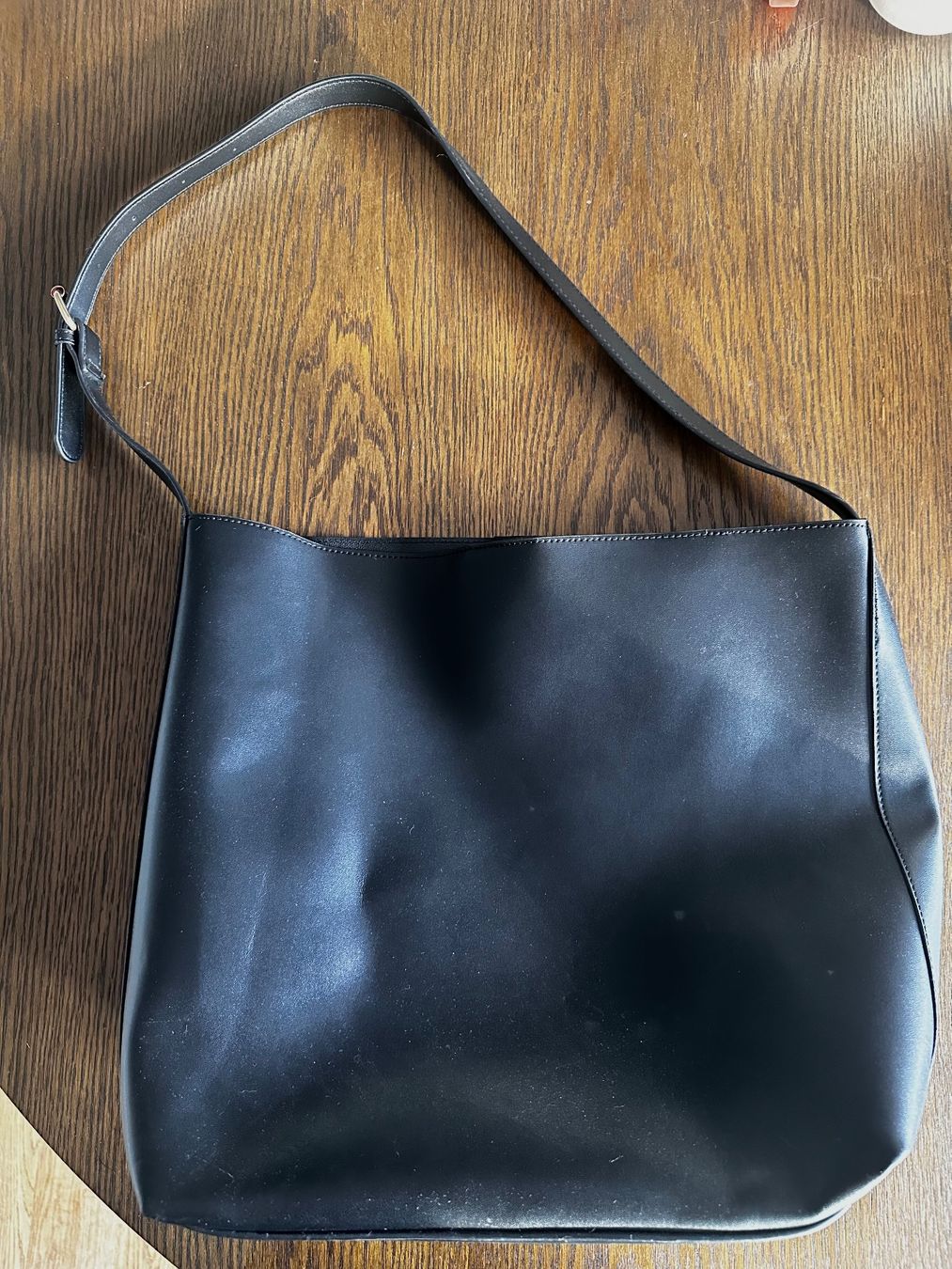 Sacs femmes: SCHWARZE SCHULTERTASCHE – D'occasion à Haldenstein par enie123 1