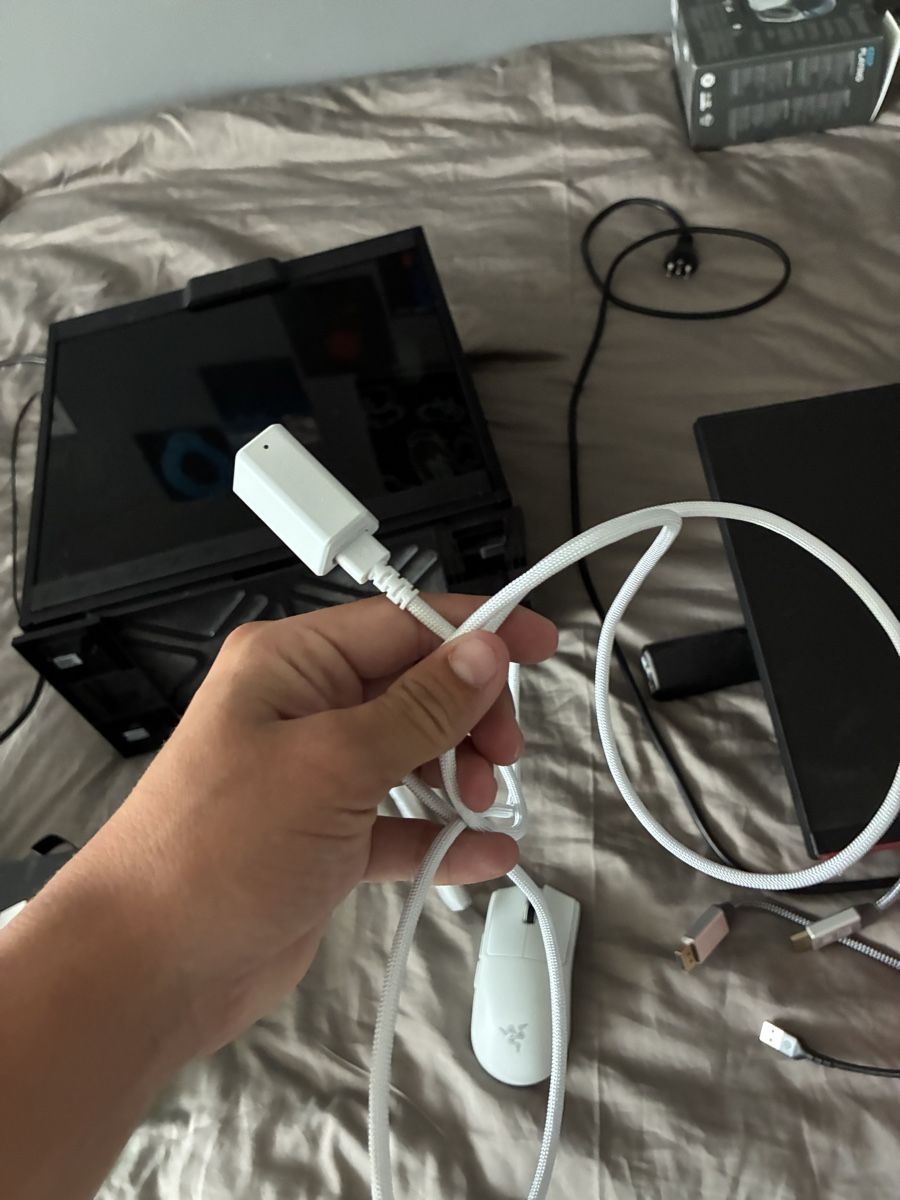 Razer Mouse: Razer Viper V3 Pro White neuwertig – Usato da Zumikon venduto da Classon 3