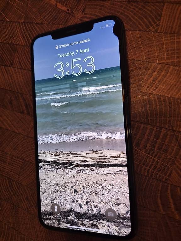 Telefoni cellulari / Smartphones: Apple Iphone 11 Pro Max – Usato da Basel venduto da jul_hr8h 2