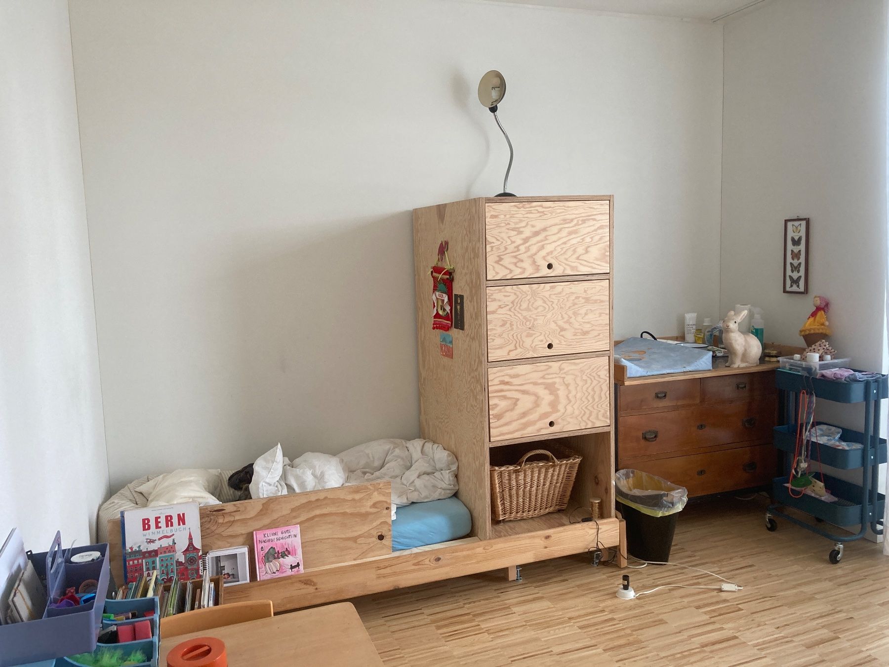 Betten: 2 Kinderbetten mit 2 eingebauten Schränken – Gebraucht aus Zürich von laelza 2