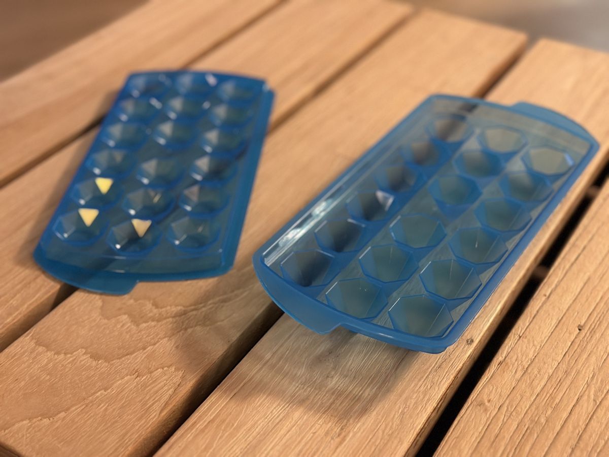 Elettrodomestici da cucina: Eiswürfelform Diamantform blau – Usato da Zürich venduto da phos.arch 2