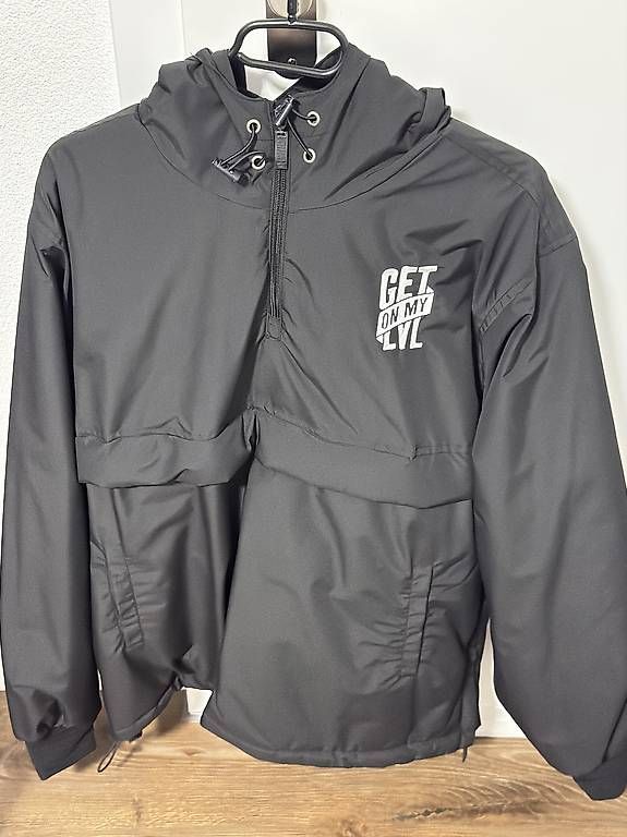 Giacche: Windbreaker M MontanaBlack88 GetOnMyLvl – Usato da Niederbipp venduto da Bazhkim