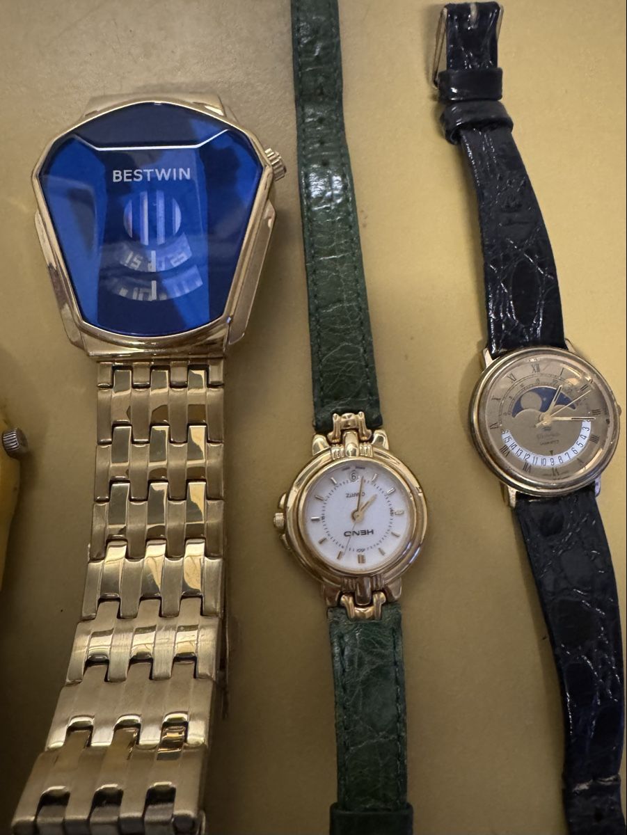 Orologi: Lot Uhren 5 stk.  – Usato da Schlieren venduto da Freundlich02 5