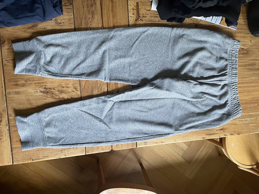 Hosen: Nike Trainerhose – Neu und originalverpackt aus Bern von schutzengel84 1