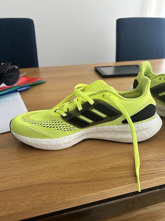 Adidas Scarpe da uomo: Adidas Laufschuhe Herren Gr.45 – Usato da Basel venduto da Raphael.Iff 2