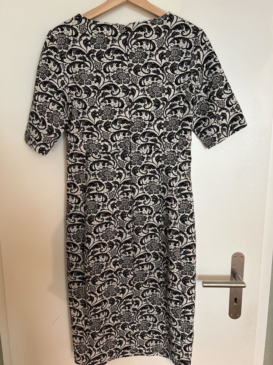 Kleider: Vanilia Dress - Black & White – Gebraucht aus Oberengstringen von tal_t5f9 3