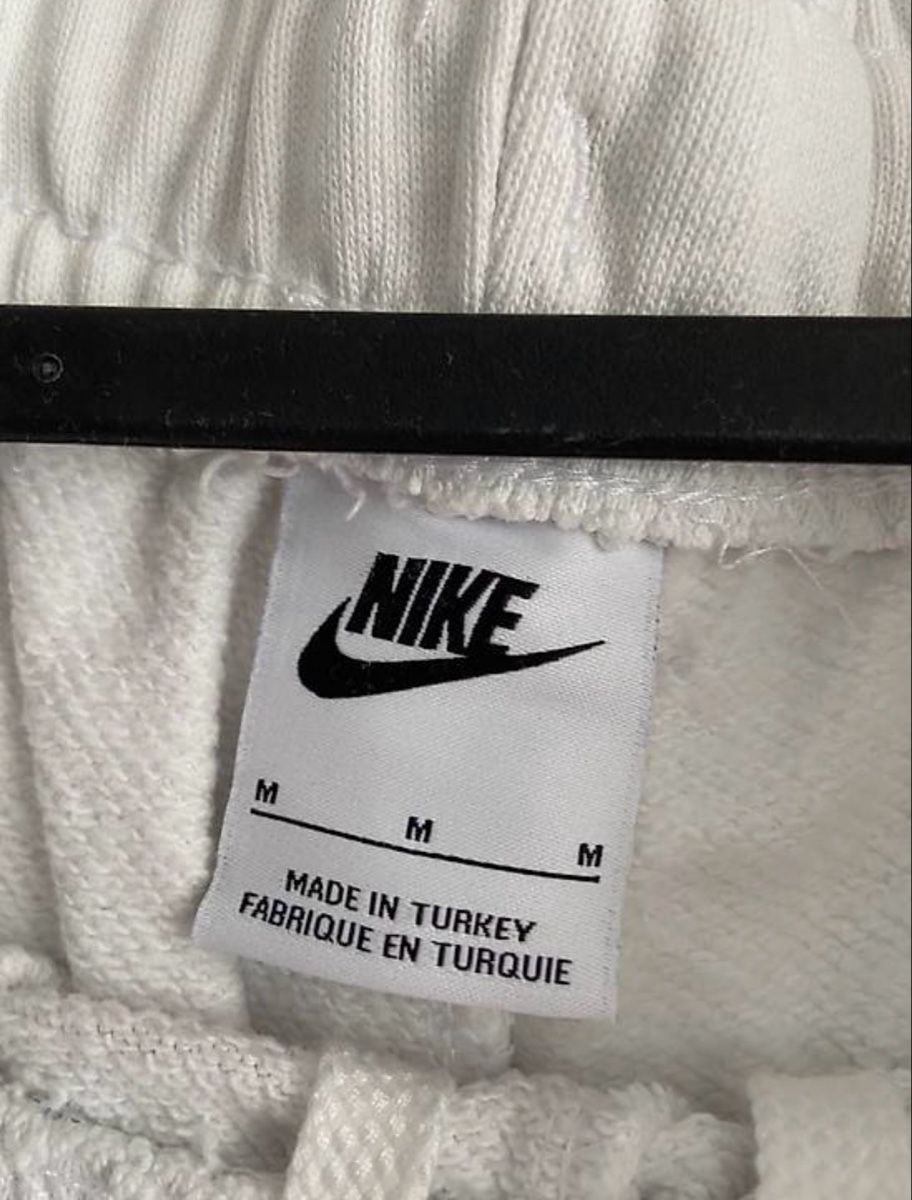 Nike Pantalons: Nike Trainerhose – Neuf (Voir description) à Winterthur par su_4assd 2
