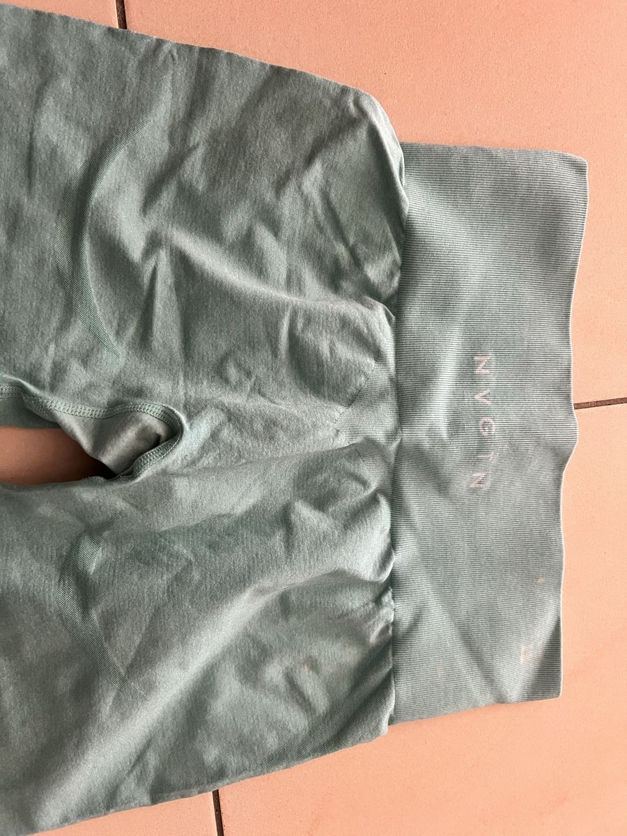 NVGTN Leggings: Seamless Leggings mintgrün Gr. M – Usato da Kreuzlingen venduto da lin_j98c 3