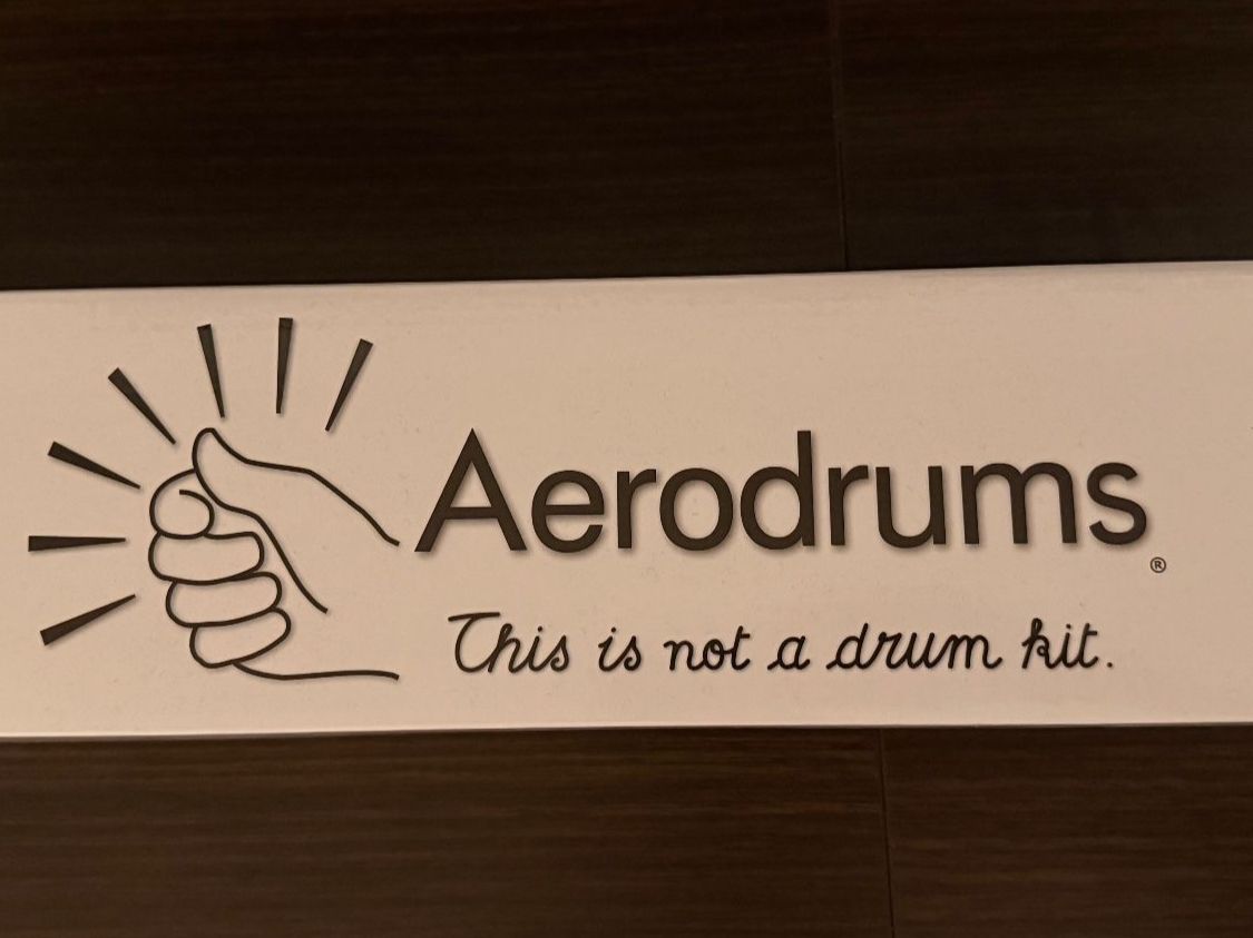 Strumenti musicali: Aerodrums Air Percussion Set – Nuovo (secondo la descrizione) da Stettlen venduto da hal_fdz6 1