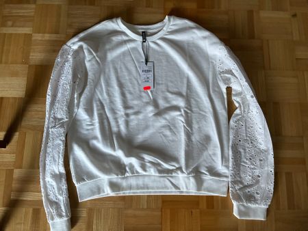 Pullover Chicoree weiss mit Lochmuster Grösse L neuwertig