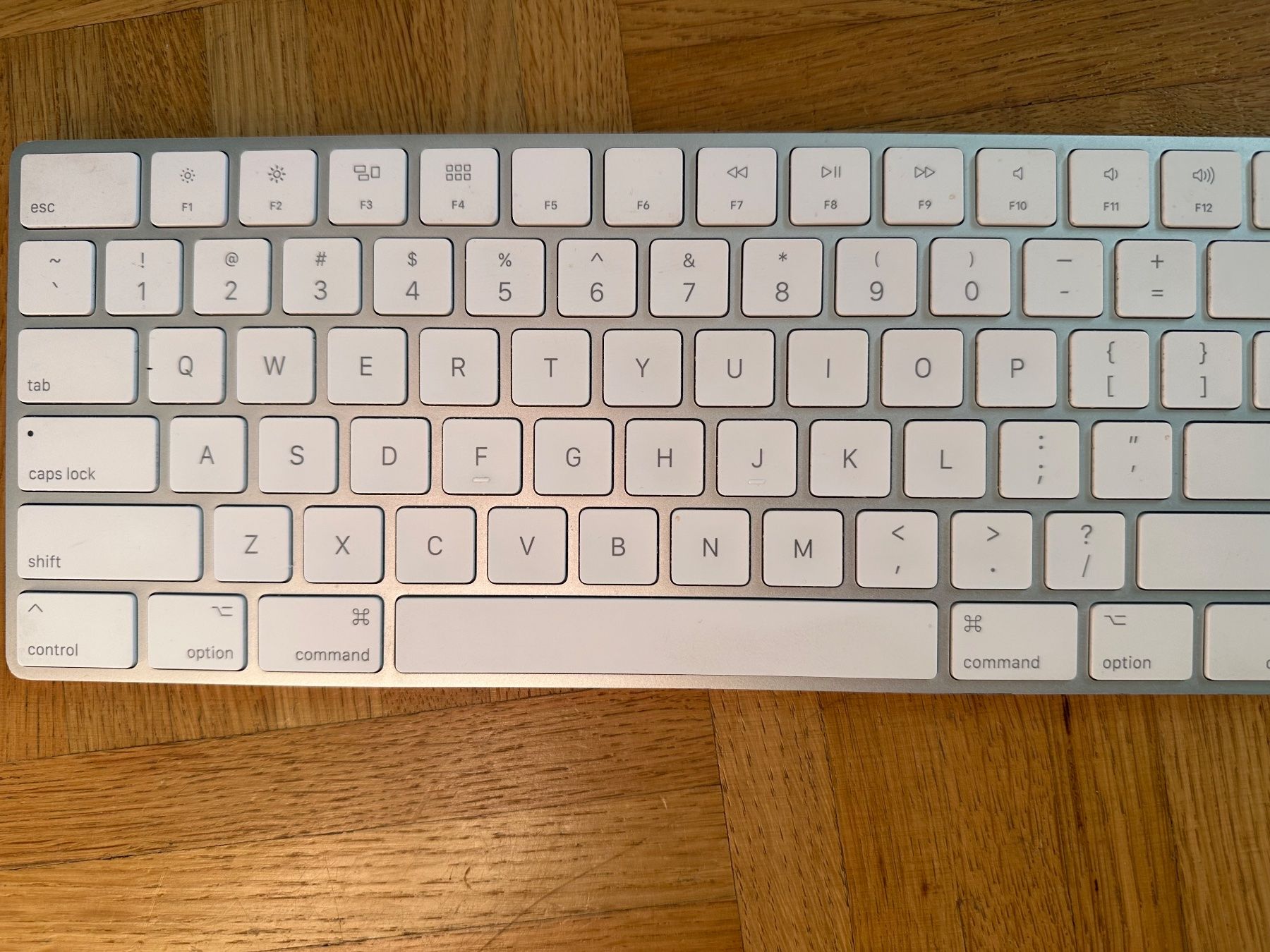 Apple Claviers: Apple Magic Keyboard with Numeric Keypad – D'occasion à Echandens par martinre 1