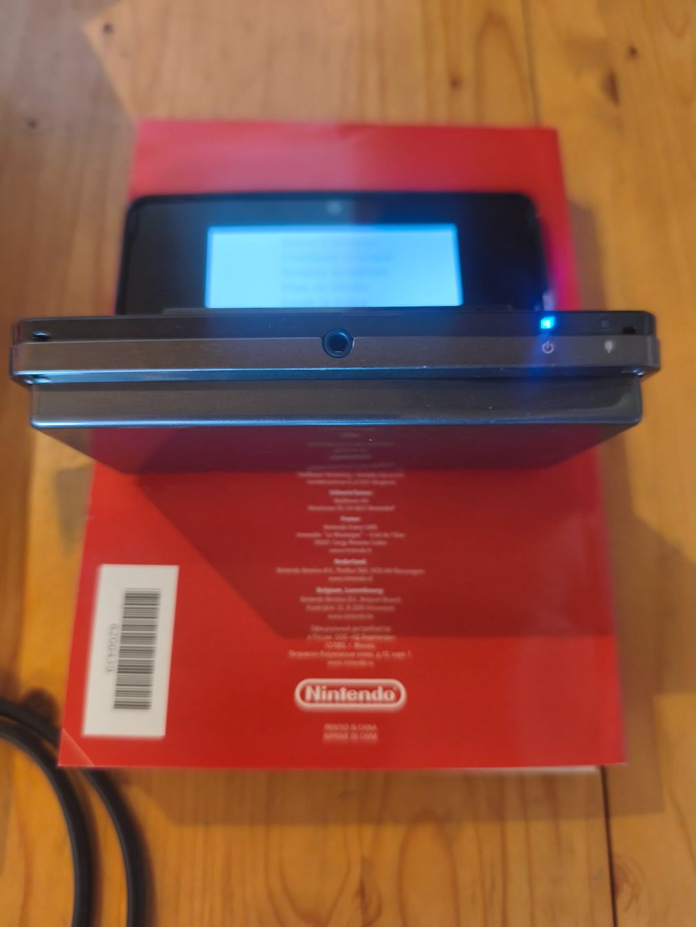 Nintendo Consoles: Nintendo 3DS mit Ovp gebraucht – D'occasion à Huttwil par MrsCreed 3