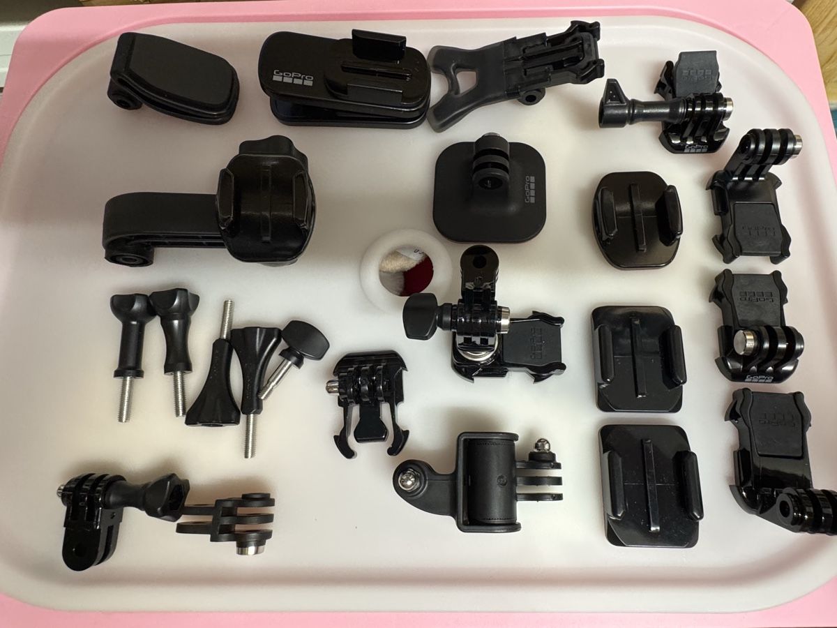 Gopro Action Cam: Go Pro Mount Accessories – Nuovo (secondo la descrizione) da Kloten venduto da hei_x2d9 1