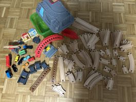 Grosses Holzeisenbahn Paket über 90 Teile sehr guter Zustand