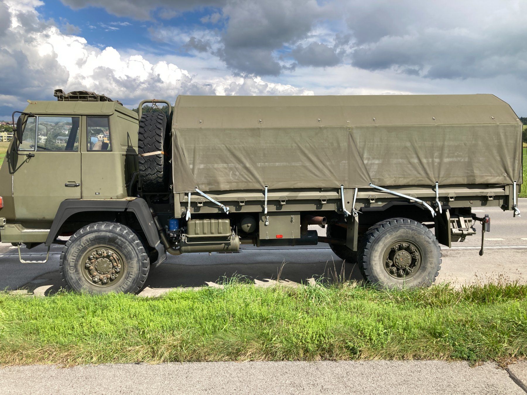 Wunderschone Lkw Plane Gebraucht Bildnull