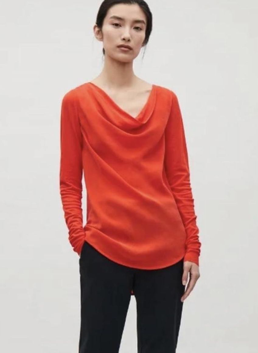 Cos Camicette: Elegant red Blouse from COS – Usato da Zürich venduto da Heisenberg27