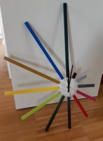 Bunte Designer Wanduhr, Retro Stil, Holzoptik