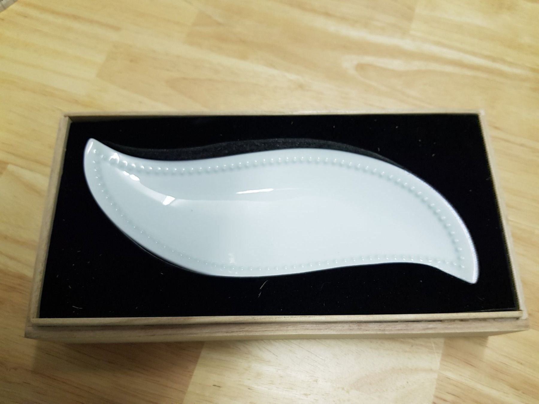 Teller: Chinese Jewerly Tray – Neu und originalverpackt aus Bachenbülach von sustyger