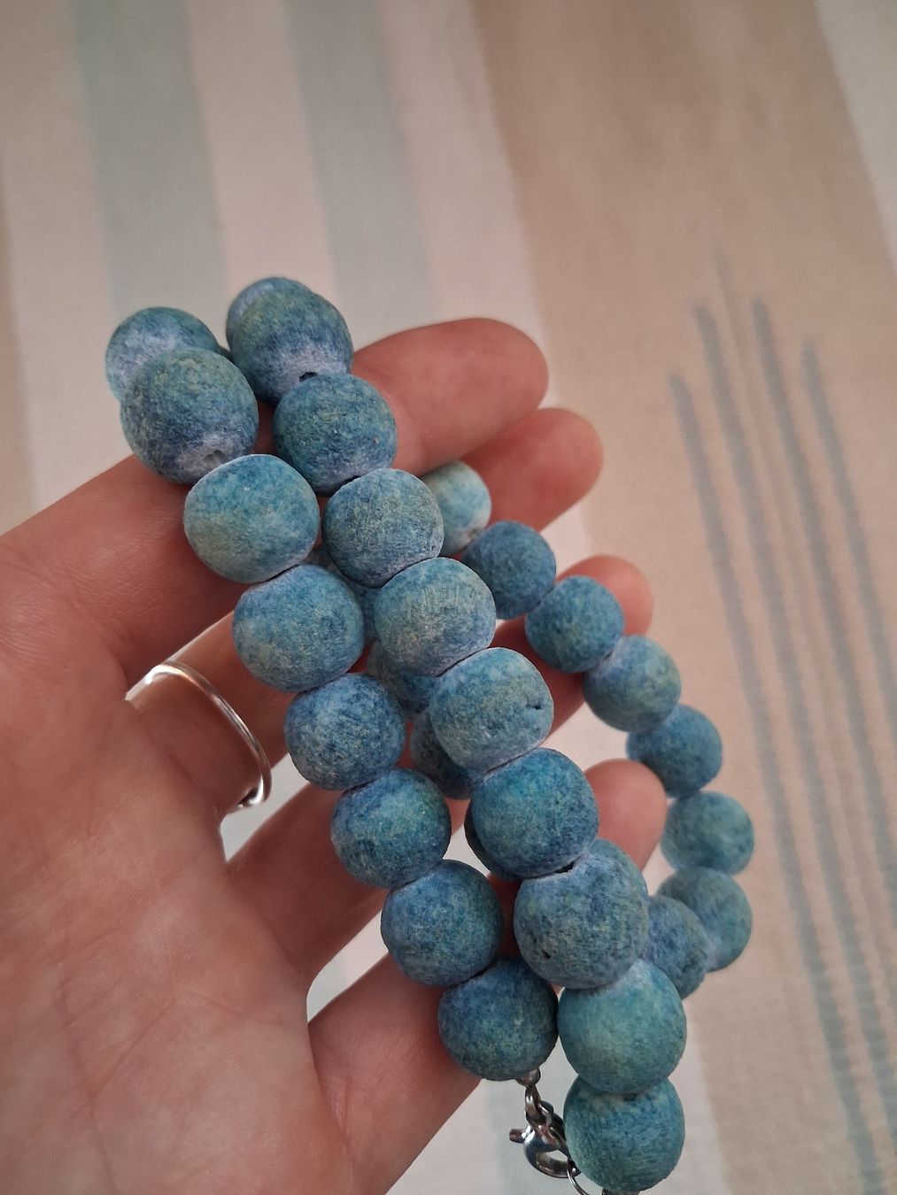 Catenine: Schöne Kette mit blauen Steinen, neu – Nuovo e nell'imballaggio originale da Wald ZH venduto da e8e 4