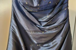 Kleider: Blaues Festtags Kleid – Gebraucht aus Hinwil von reg_sp8s 4