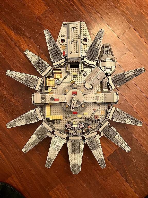 Spielzeuge: Millenium Falcon 75015 - Lego Star Wars – Gebraucht aus Viganello von 597_k72f 1