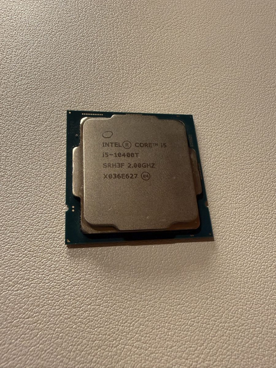 Intel Composants électroniques: Intel Core i5-10400T – 6 Kerne / 12 Threads – D'occasion à Lax par florian_schnyder