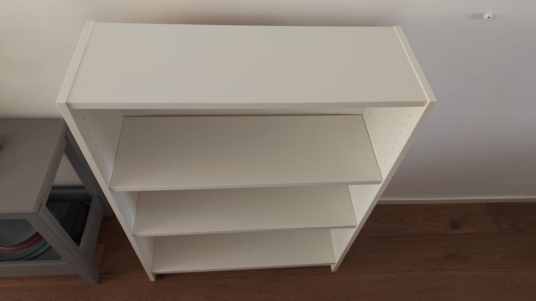 Ikea Regale: Weises Billy-Bücherregal / White Billy bookcase – Neu (gemäss Beschreibung) aus Au ZH von Nicolet0620 1