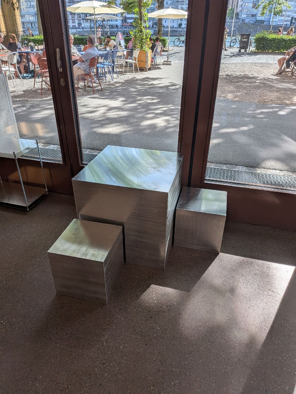 Tables: grosse Aluminium brutalistischer Tisch  – Neuf (Voir description) à basel par sta.bile 4