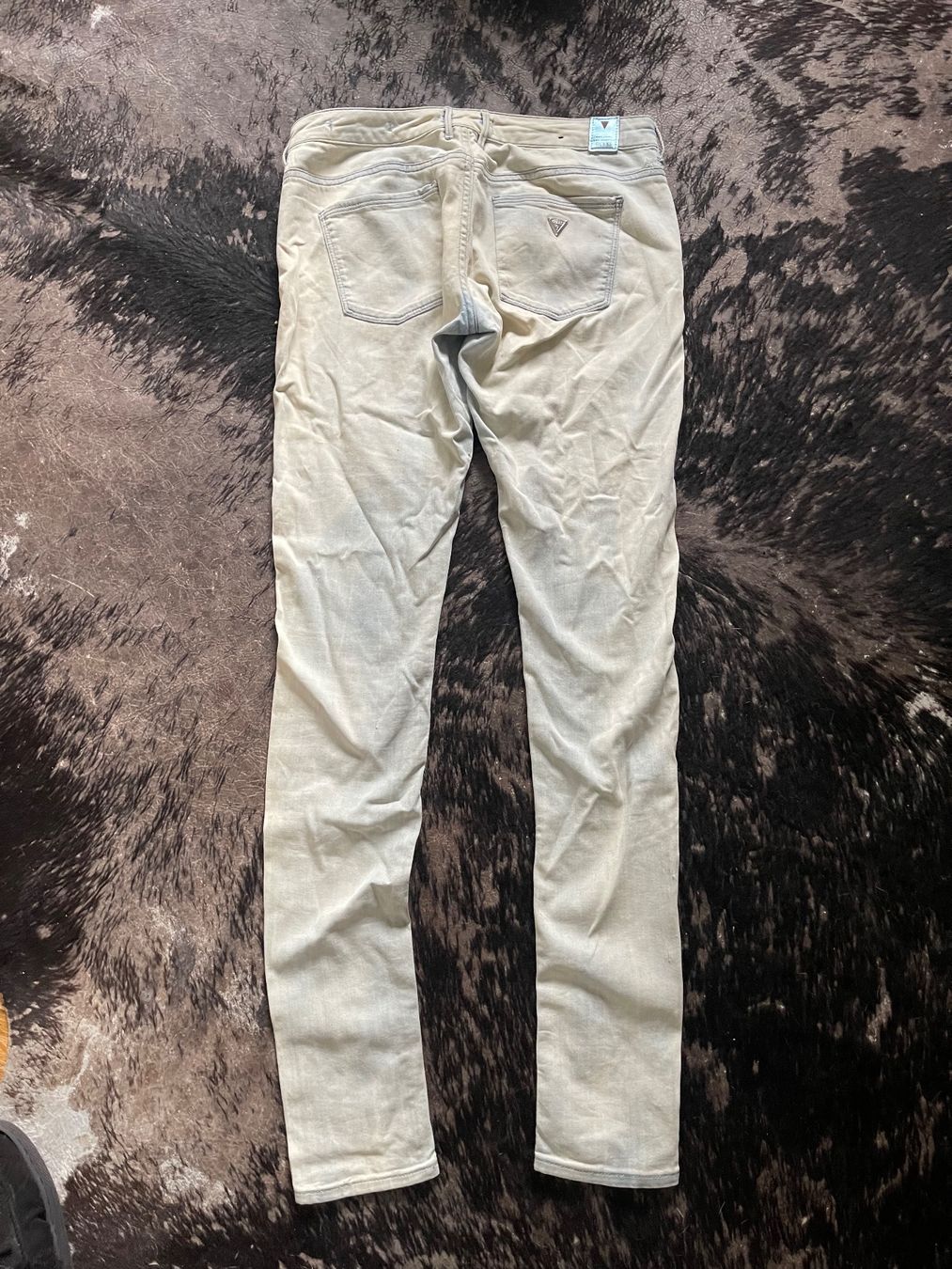 Jeans: GUES jeans – Nuovo (secondo la descrizione) da Hinterkappelen venduto da simona67 1