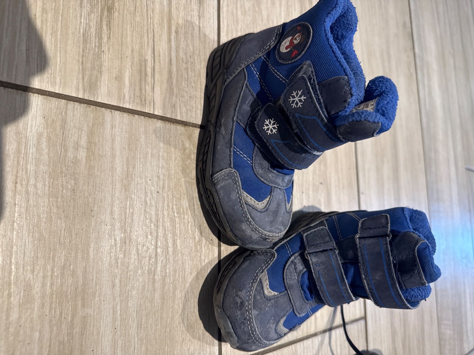 Scarpe per ragazzi: Winterschuhe Gr 25 – Usato da Gelterkinden venduto da Familienferien 4