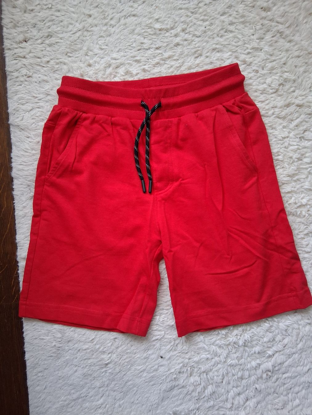 Lotti & Set di vestiti: 2-Teiliges cooles Set Gr.128 weiss&rot – Nuovo (secondo la descrizione) da Zürich venduto da Leders 2