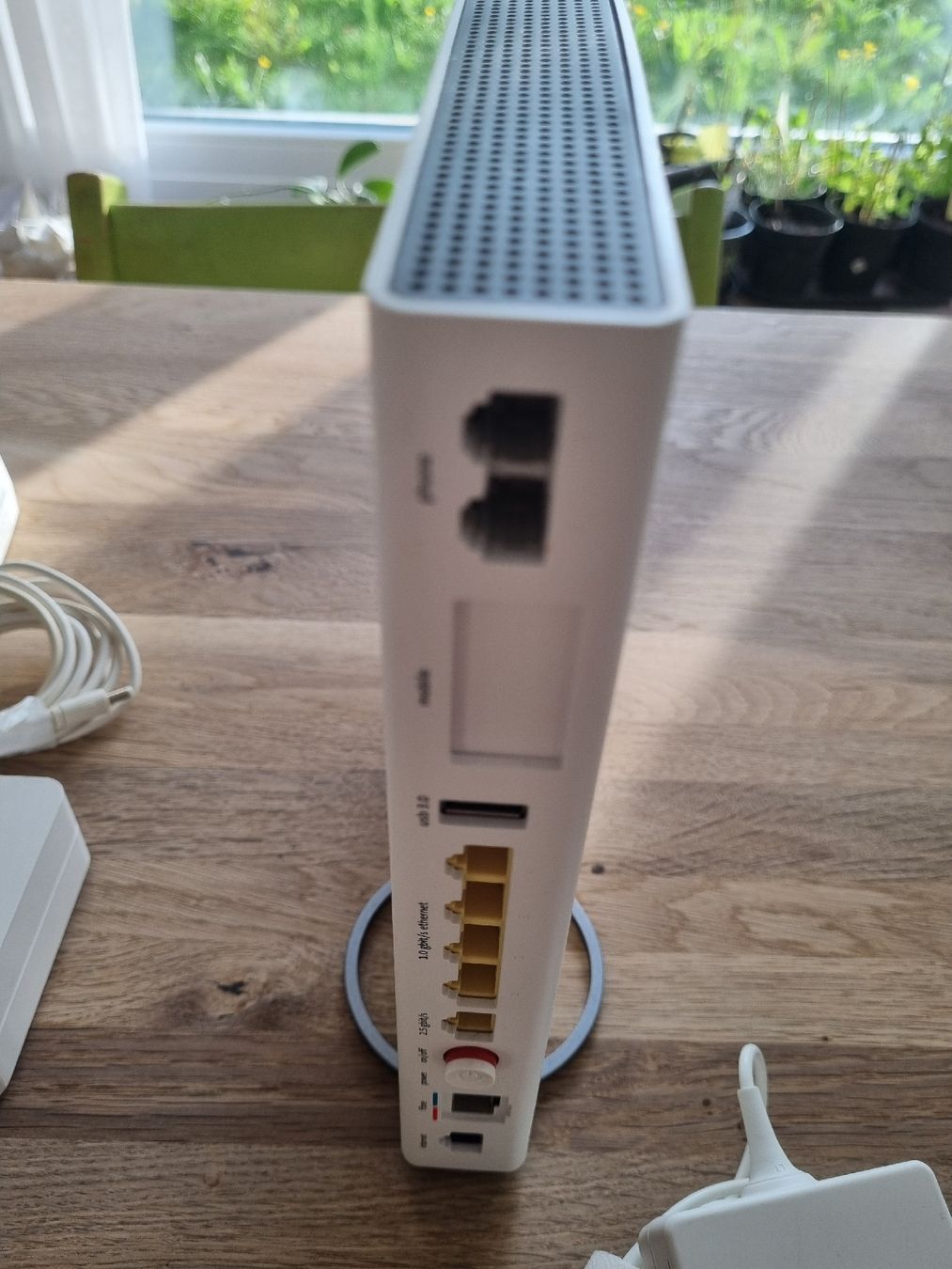 Swisscom Modem & Router: Swisscom Box Internet TV Téléphone, avec télécommande – Usato da Neuchatel venduto da Groove 4