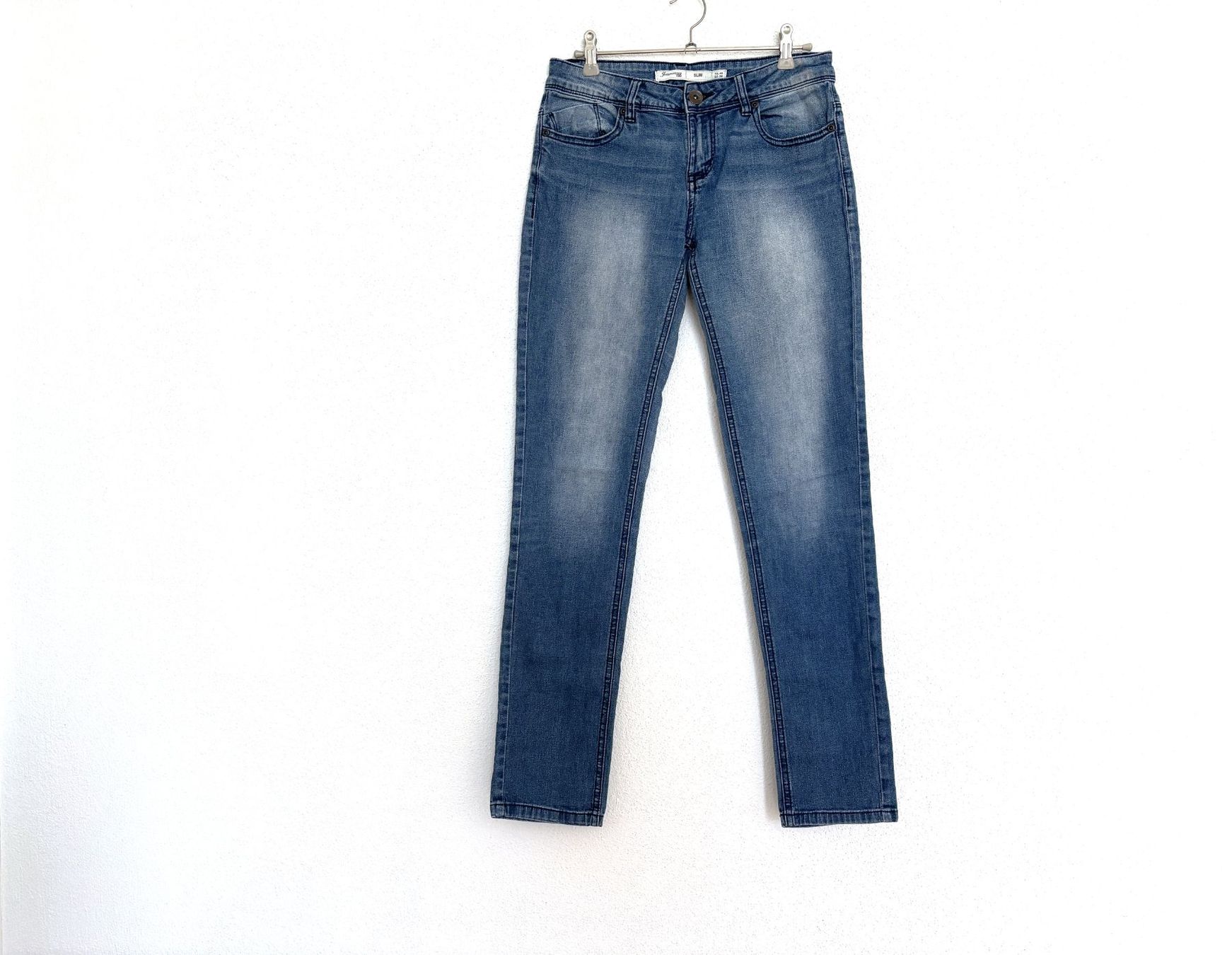 Jeans: Basic Jeans Hose Slim Baumwolle Gr.M Baumwolle – Usato da Holzhäusern ZG venduto da paula_w